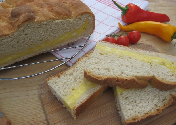 Fotografia przedstawiająca Gruziński chleb serowy