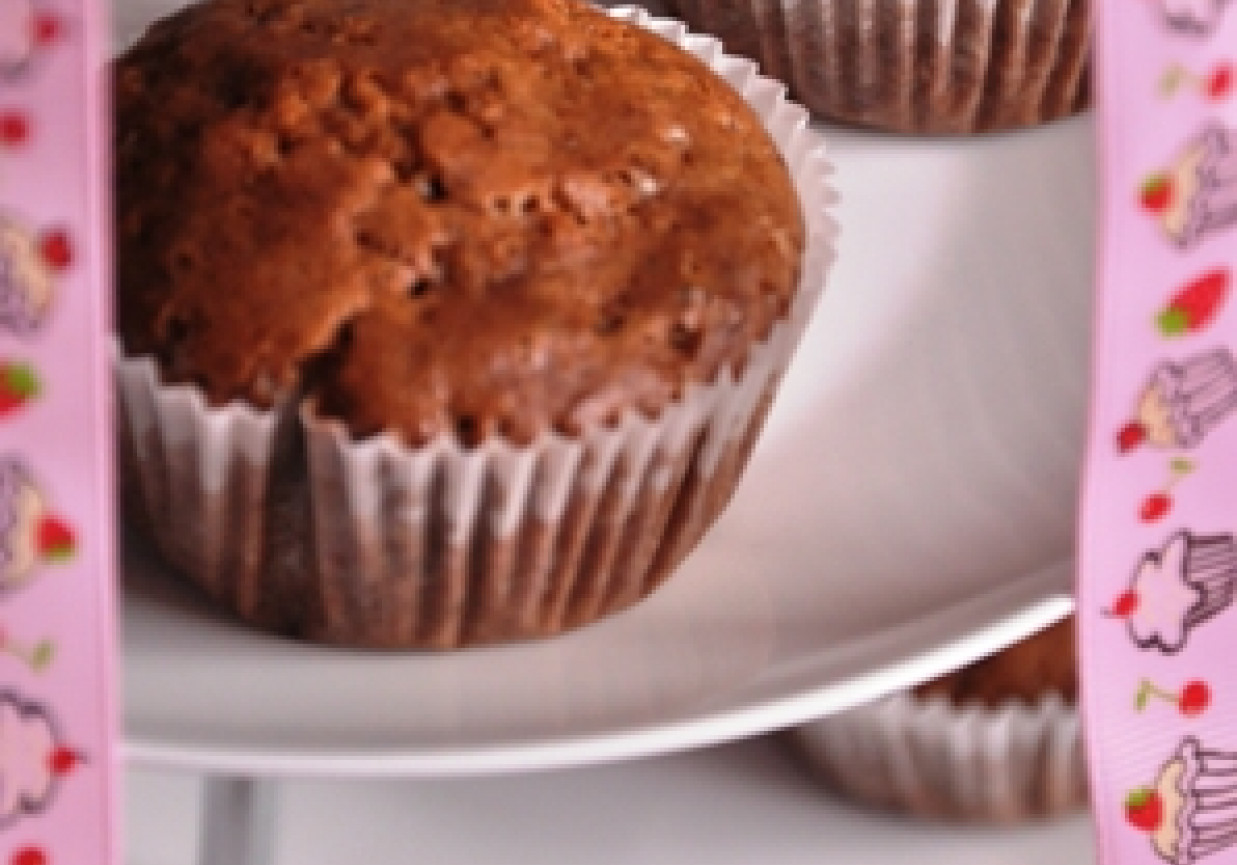 Gryczane muffinki z suszonymi porzeczkami foto