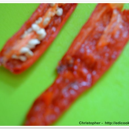 Krok 3 - Guacamole z salsą pomidorową. foto