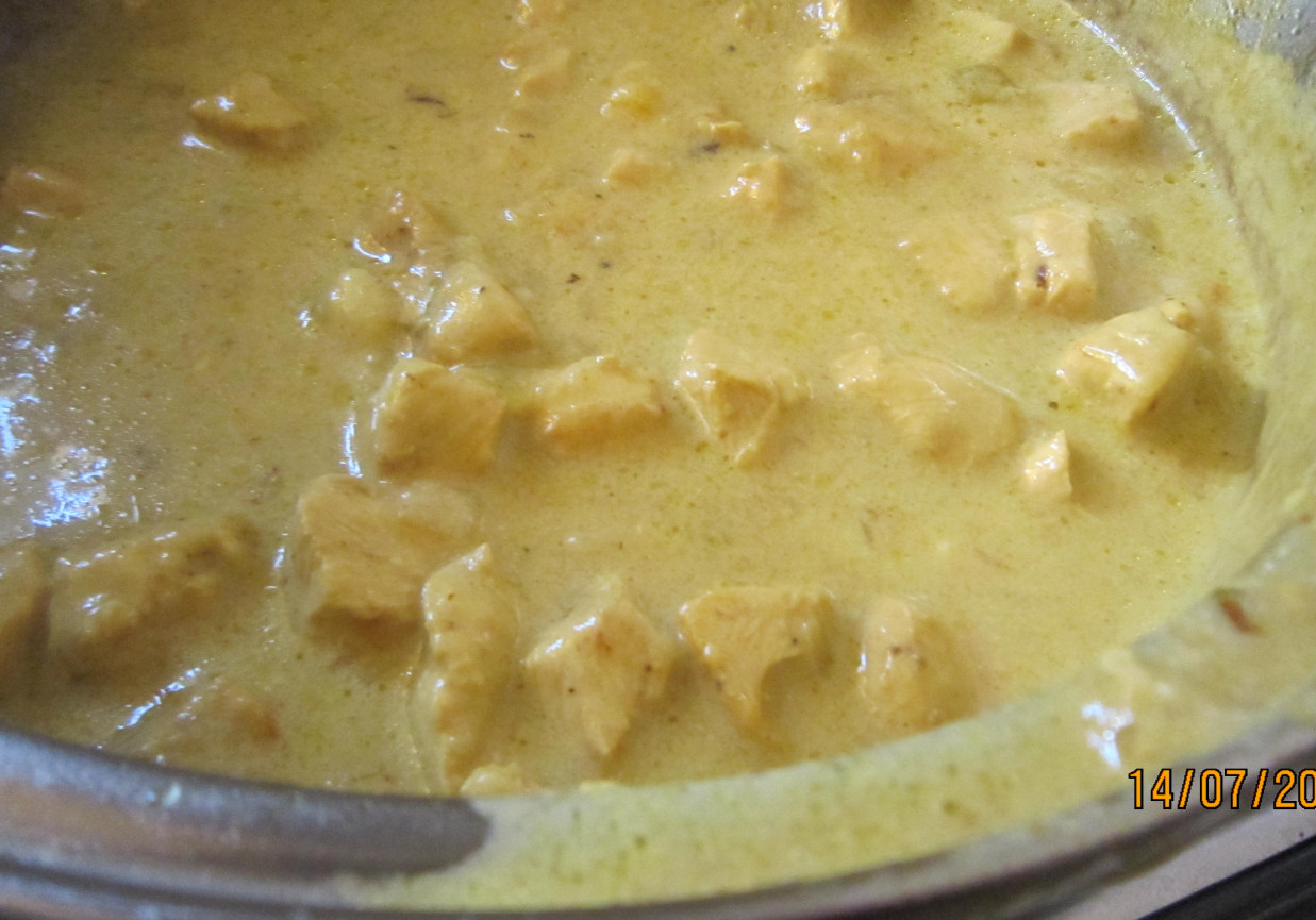 Gulasz curry z kurczaka foto