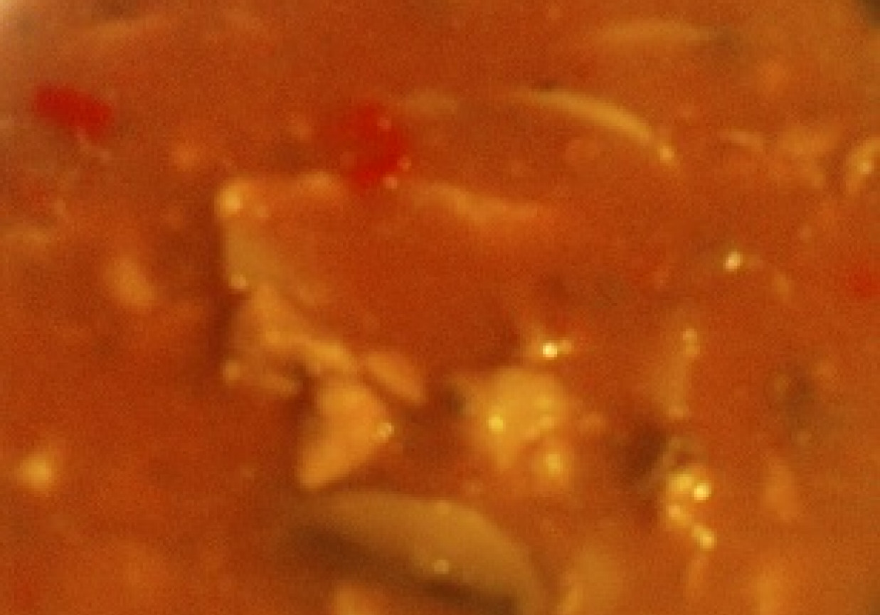 Gulasz pieczarkowy w sosie pomidorowym foto