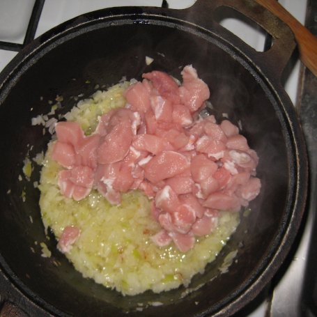 Krok 2 - gulasz wieprzowy ze śmietaną foto