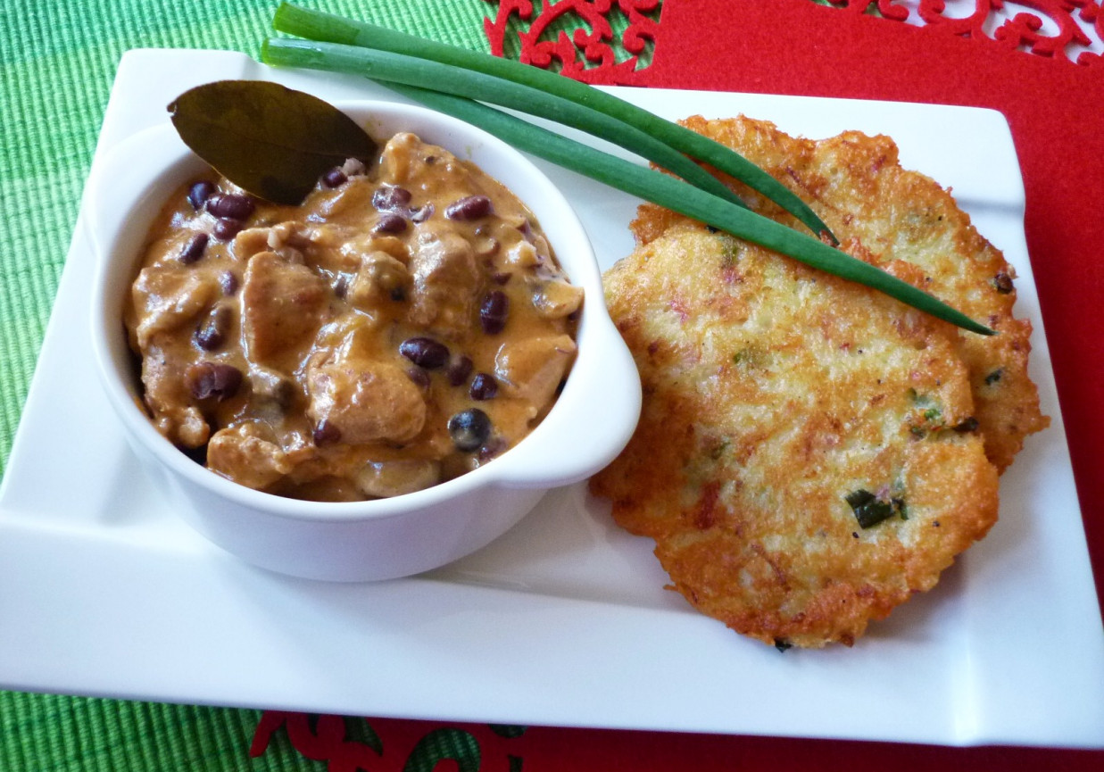 Gulasz z czerwoną fasolą foto