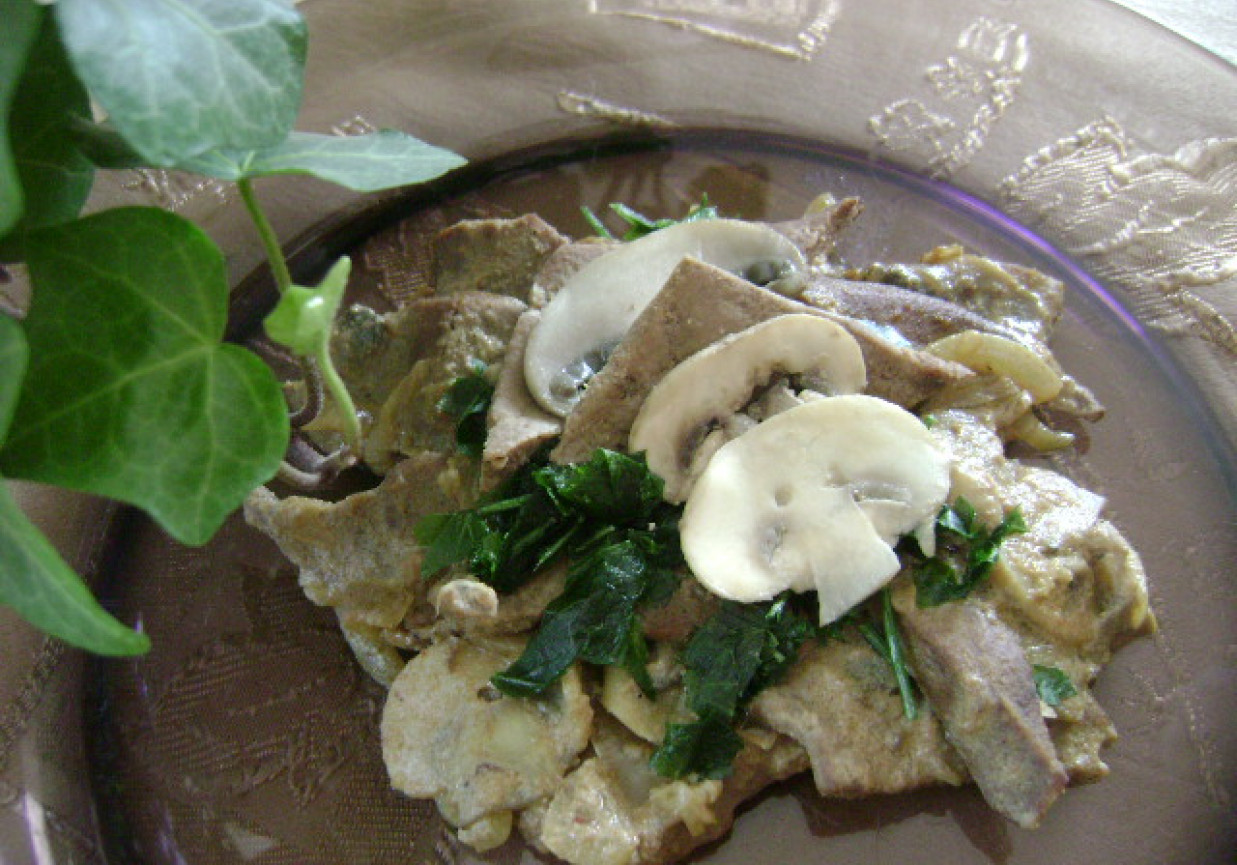 Gulasz z wątróbki i pieczarek foto