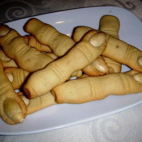 Krok 4 - HALLOWENOWE PALUCHY WIEDŹMY foto