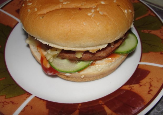 Fotografia przedstawiająca Hamburger na szybko