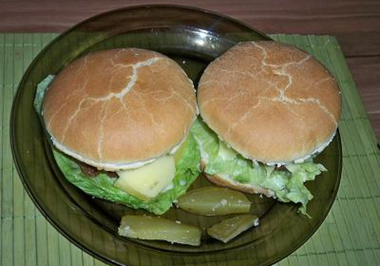 Hamburger własnej roboty :) foto