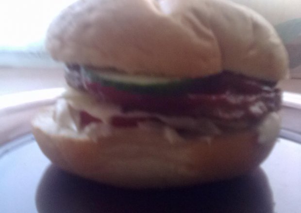 Fotografia przedstawiająca hamburgery