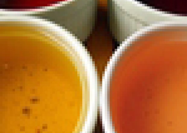 Herbata biała, żółta i czerwona foto