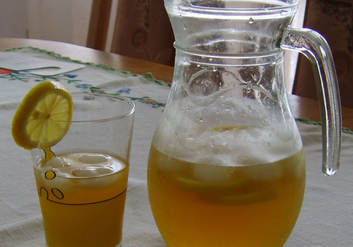 Herbata mrożona parzona na zimno foto