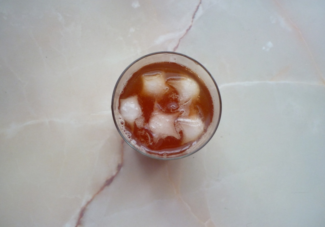 Herbata na zimno z arakiem foto