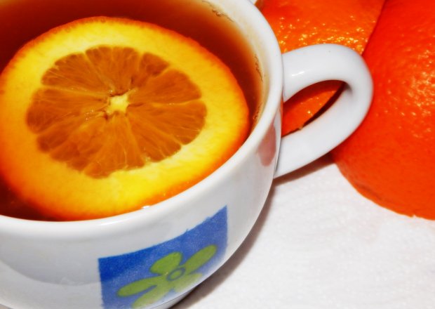 Fotografia przedstawiająca Herbata pomarańczowa z likierem - po sycylijsku