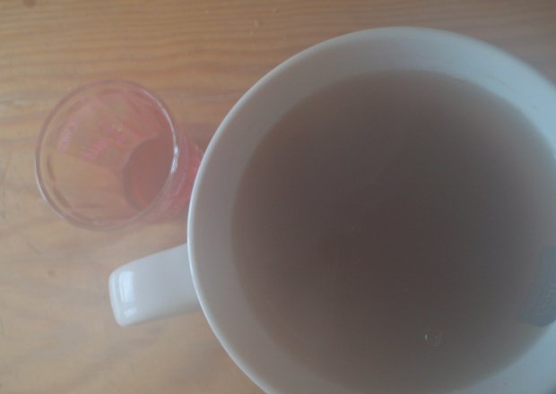 Fotografia przedstawiająca Herbata porzeczkowa