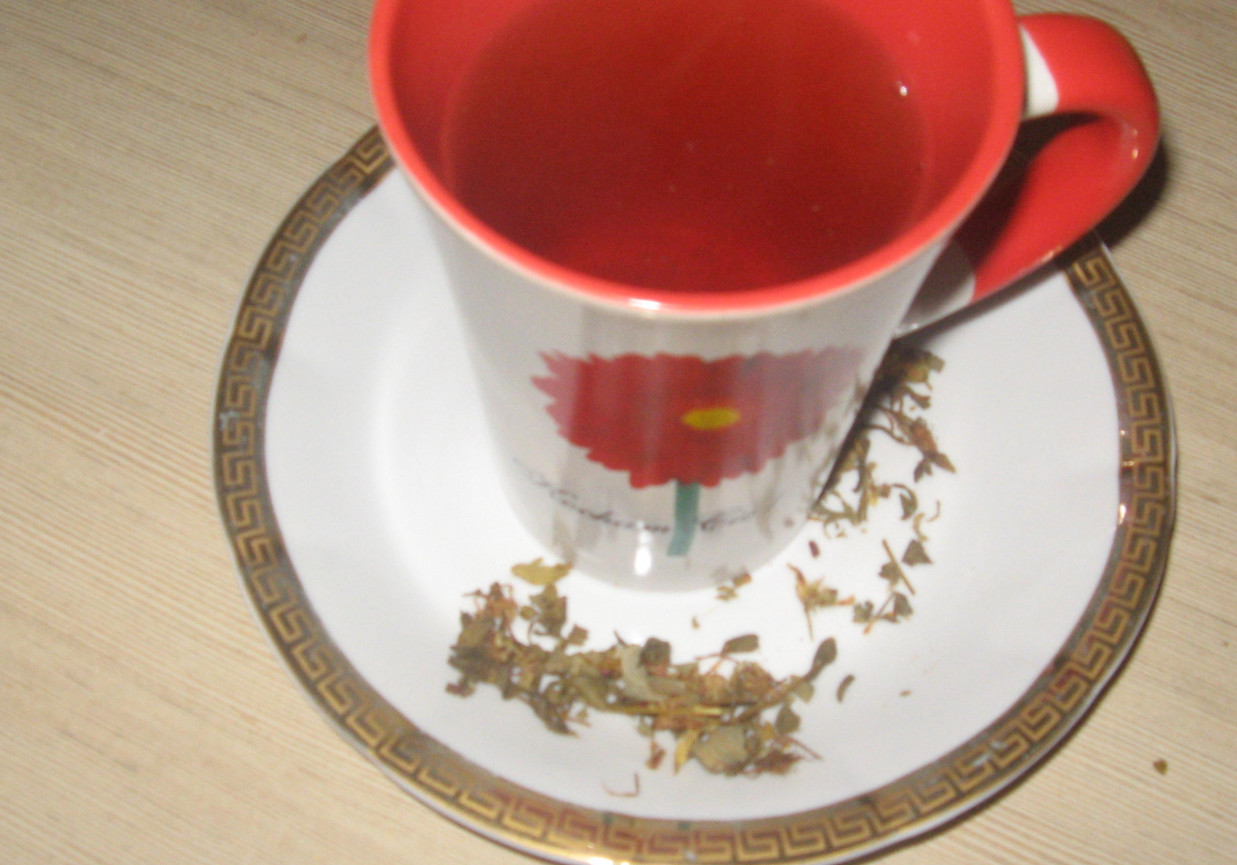 Herbata z dziurawca foto