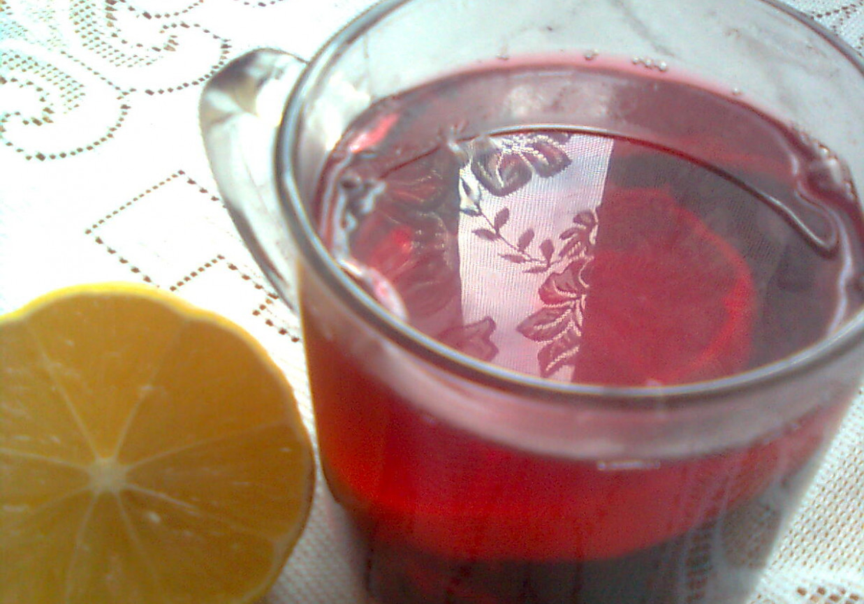 Herbata z malwy sudańskiej z cytryną foto