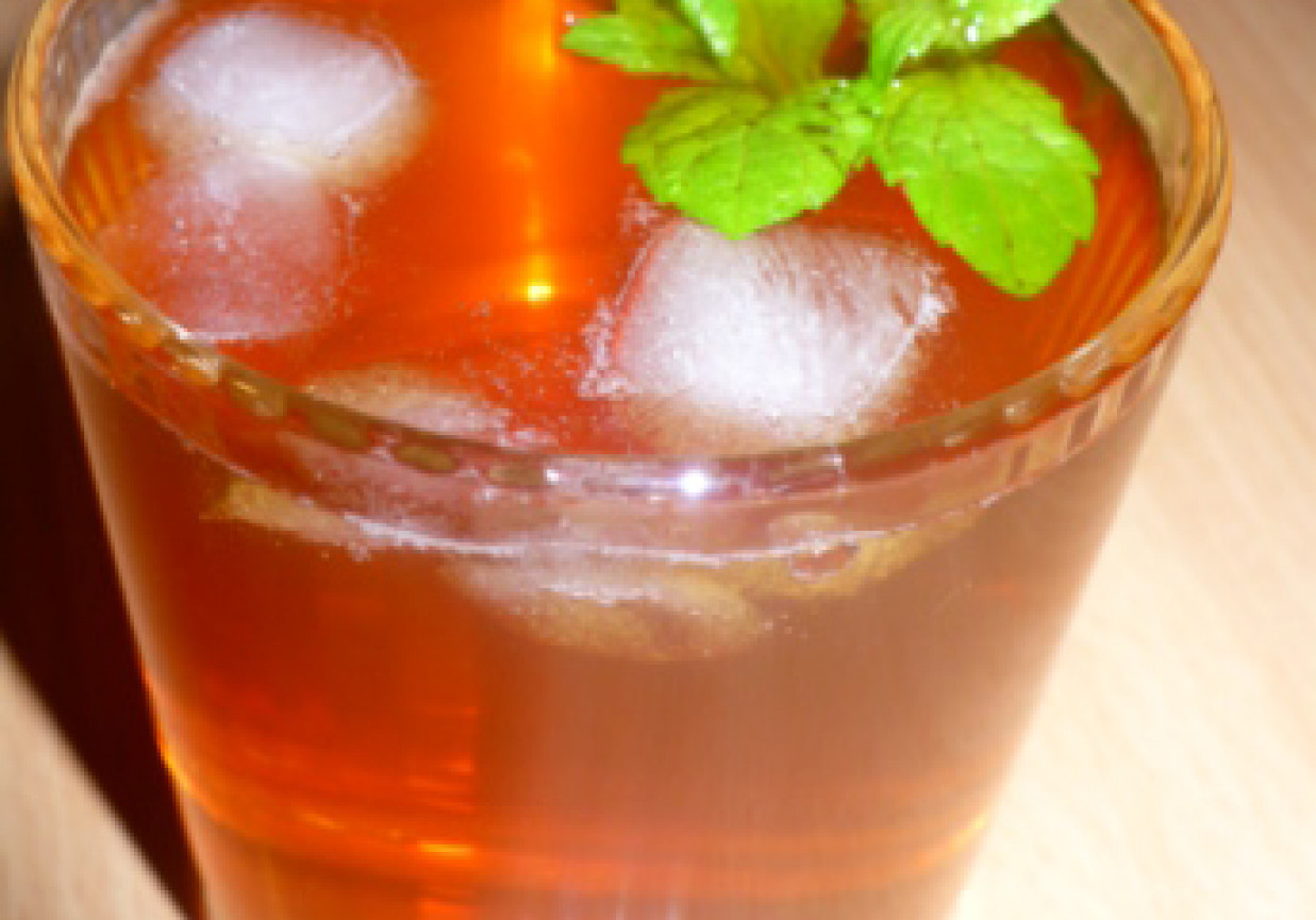 Herbata z miętą i lodem Przepis na 9 szklanek foto
