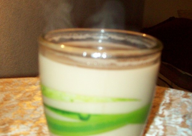 Fotografia przedstawiająca Herbata z mlekiem