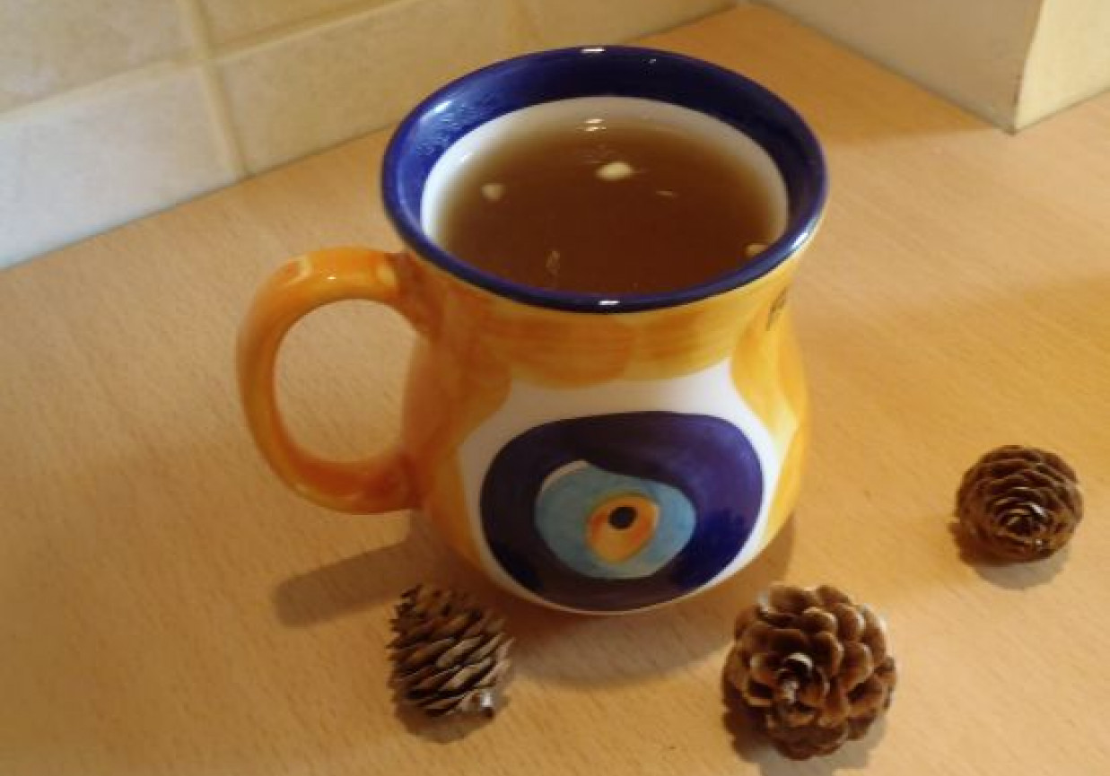 Herbata z orzeszkami pini foto