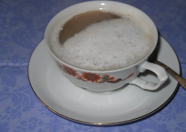 Fotografia przedstawiająca Herbata z wanilią i ze śmietanką