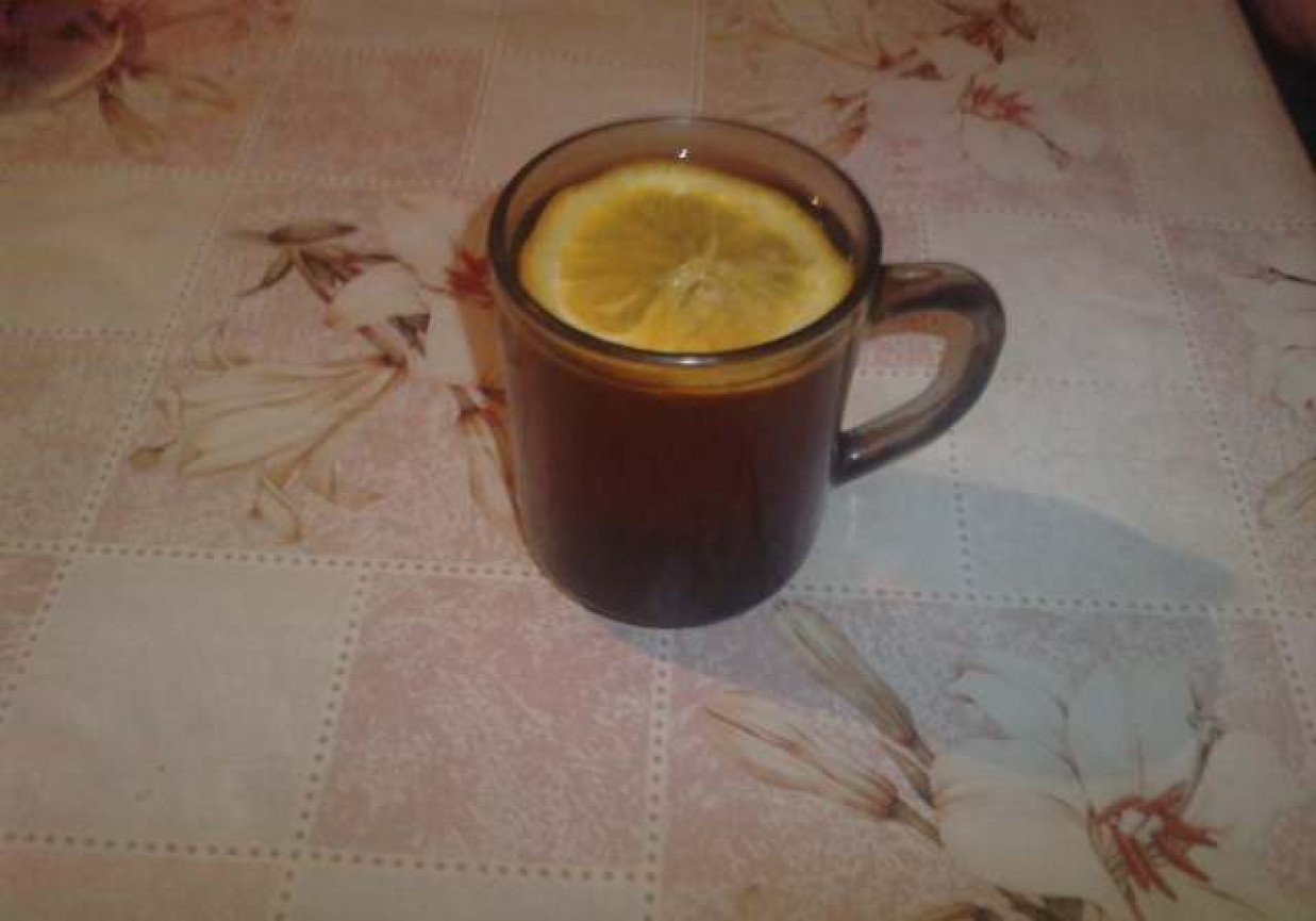 Herbata zielona z sokiem z pomarańczy. foto