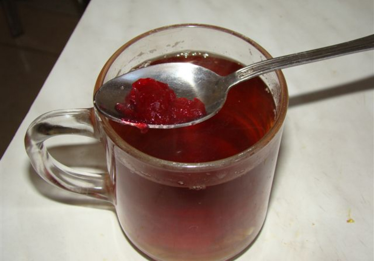 herbatka z konfiturą z płatków z dzikiej róży foto