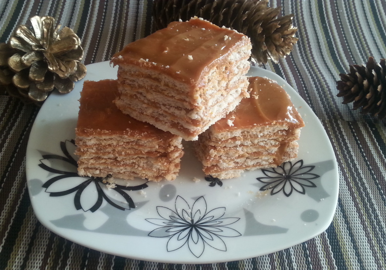 Herbatnikowa krówka-ciasto bez pieczenia foto