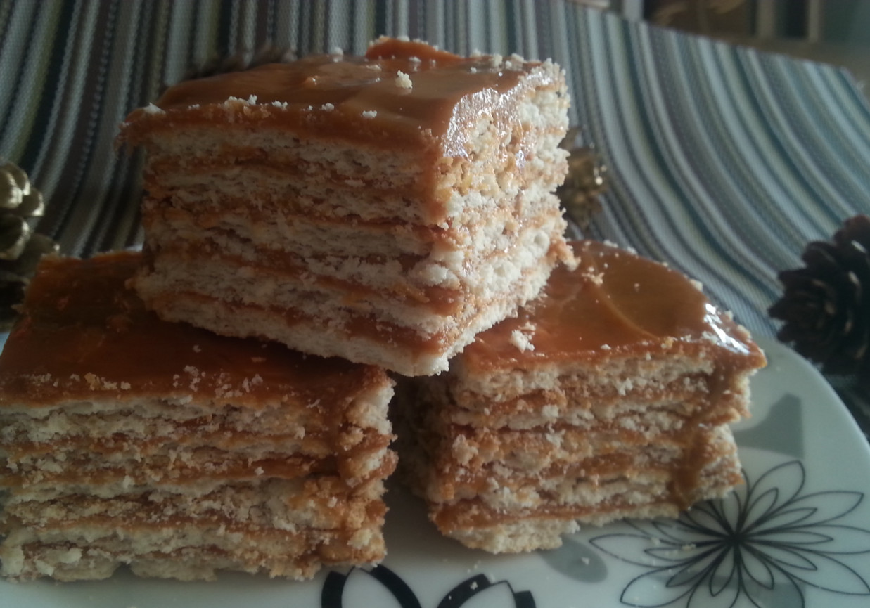 Herbatnikowa krówka-ciasto bez pieczenia foto