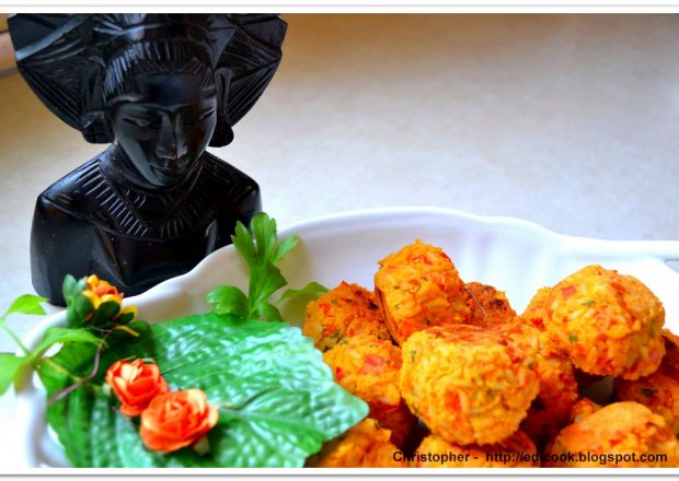 Fotografia przedstawiająca Hinduskie kulki ryżowe z cieciorką.