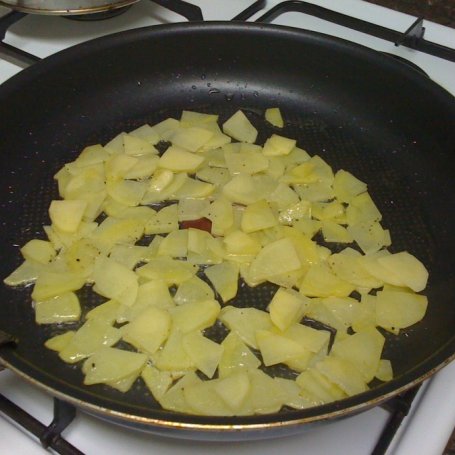 Krok 1 - Hiszpańska tortilla z cebulą i ziemniakami foto