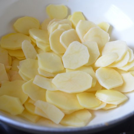 Krok 2 - Hiszpańska tortilla ziemniaczana foto