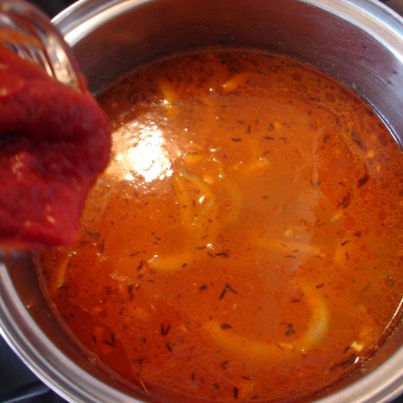 Krok 4 - Hiszpańska zupa pomidorowa foto