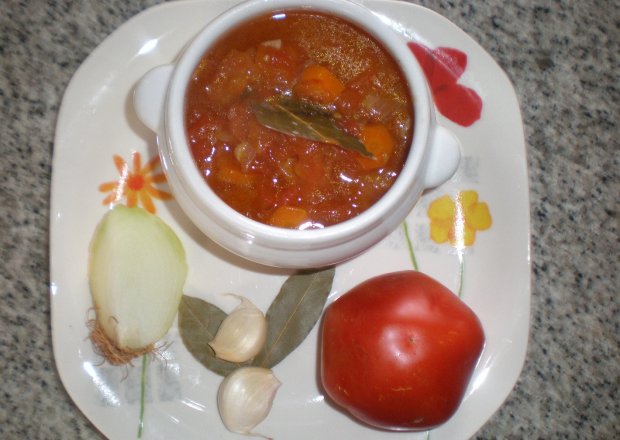 Fotografia przedstawiająca Hiszpański sos pomidorowy