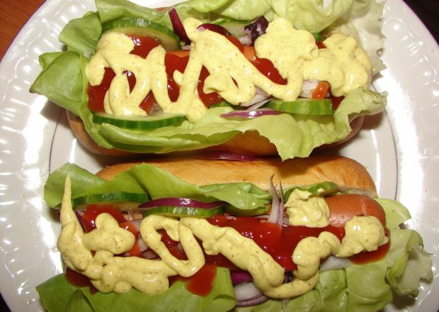 Fotografia przedstawiająca Hot-dog