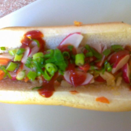 Krok 3 - Hot-dog z rzodkiewką foto