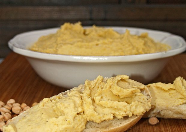 Fotografia przedstawiająca Hummus