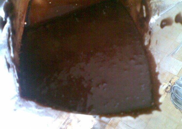 Fotografia przedstawiająca idealna polewa czekoladowa do ciasta lub ciastek