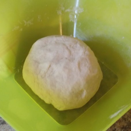 Krok 5 - Idealne ciasto drożdżowe do pizzy  foto