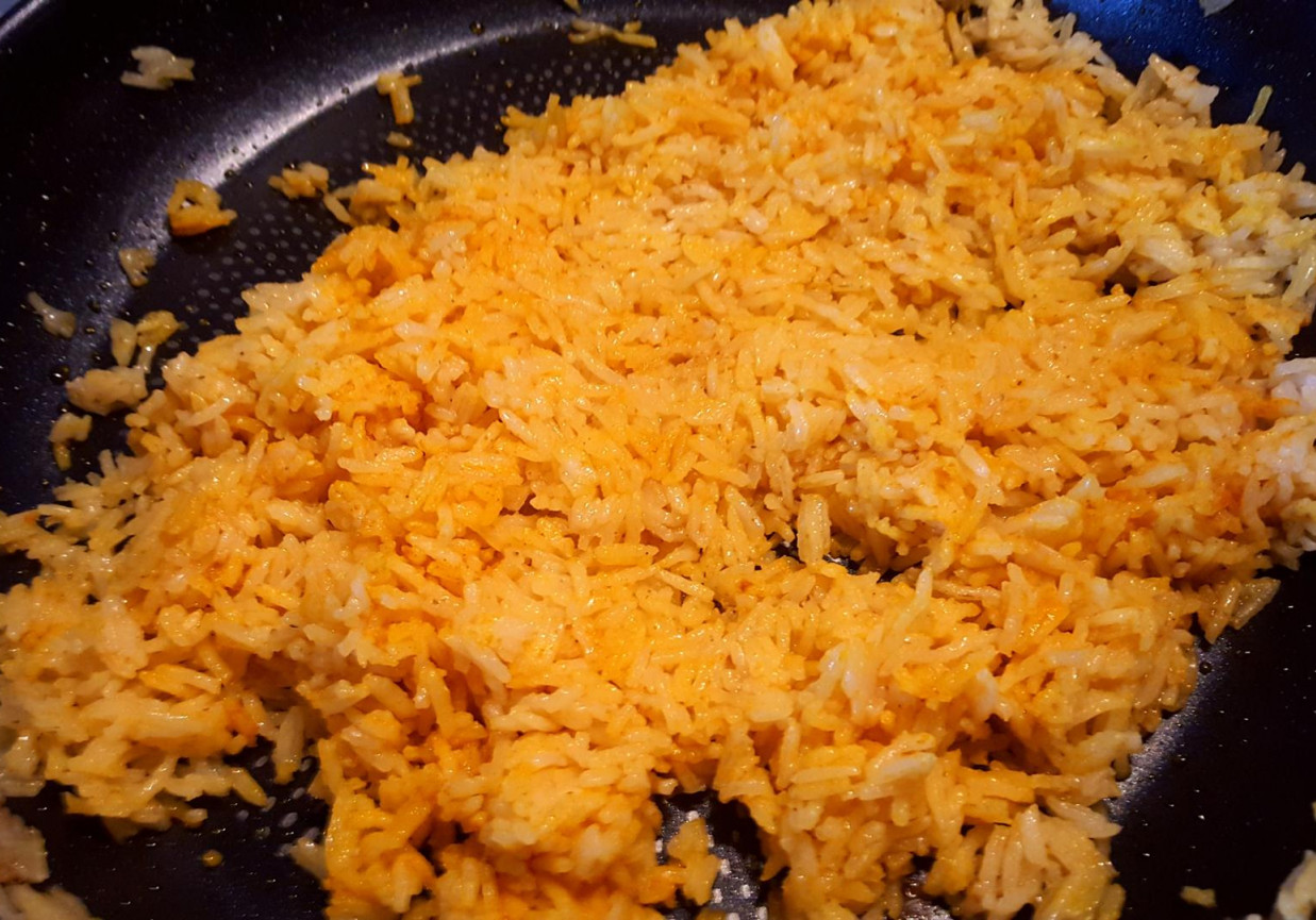 Indyjski ryż basmati o posmaku mango foto