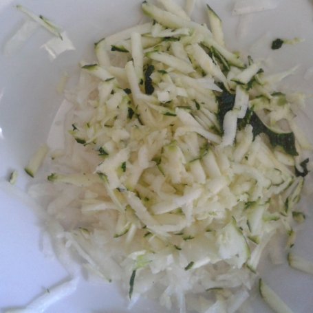 Krok 2 - Indyk w papilotach z warzywami foto