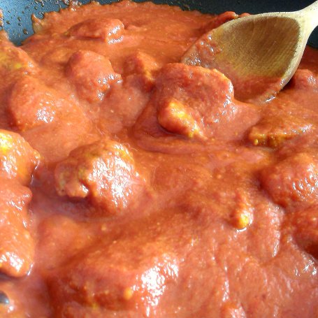 Krok 3 - Indyk w sosie curry z pomidorami foto