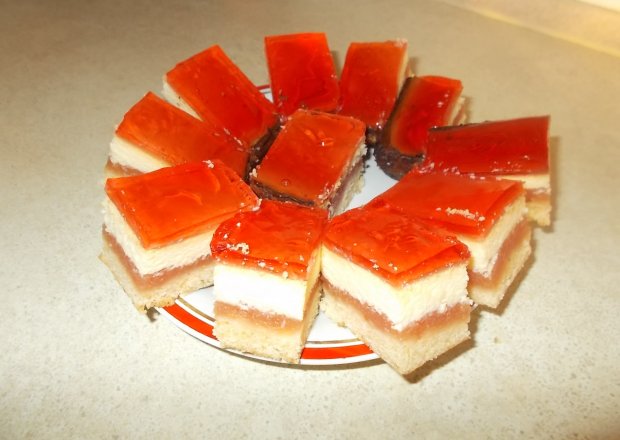 Fotografia przedstawiająca Jabłecznik z serem