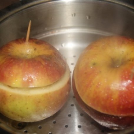Krok 5 - Jabłka faszerowane duszoną kiszoną kapustą foto