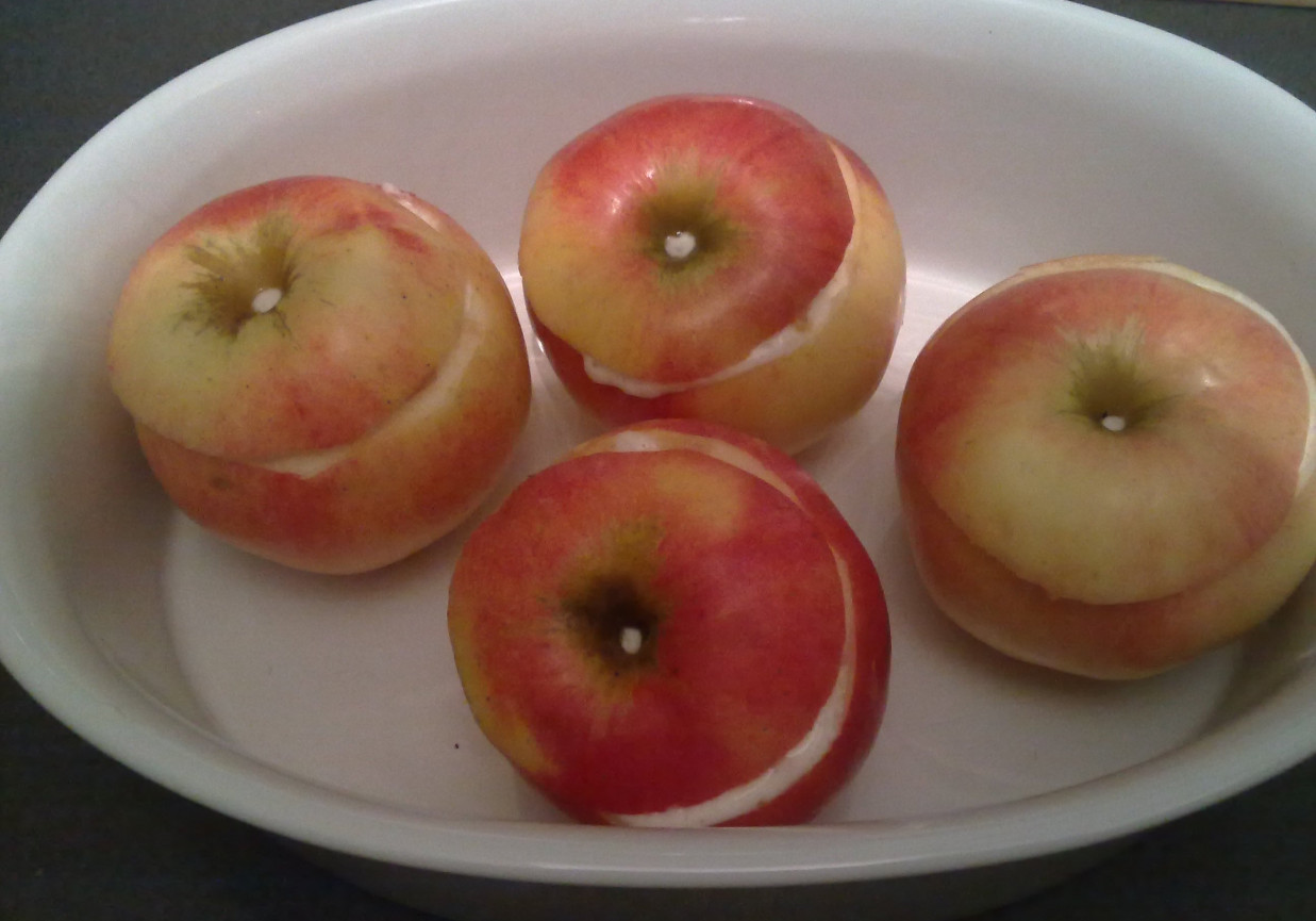 Jabłka nadziewane na słodko foto