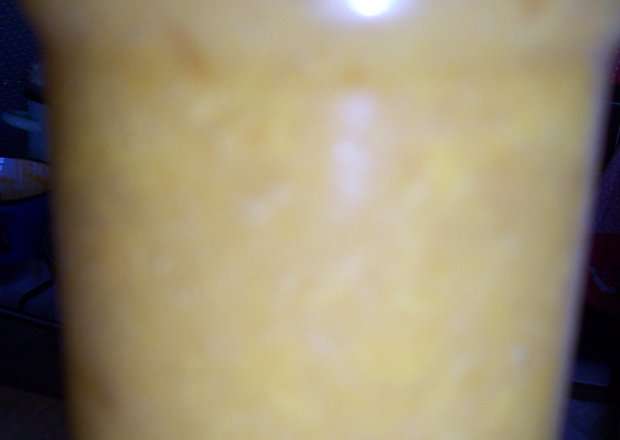 Fotografia przedstawiająca jabłka smażone z cytryną