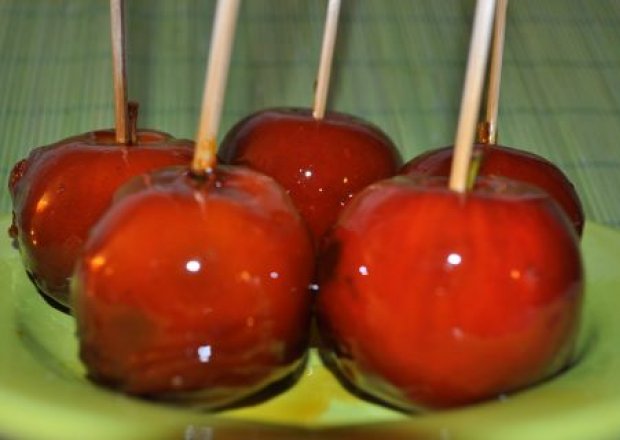 Fotografia przedstawiająca Jabłka w Korzennym Karmelu