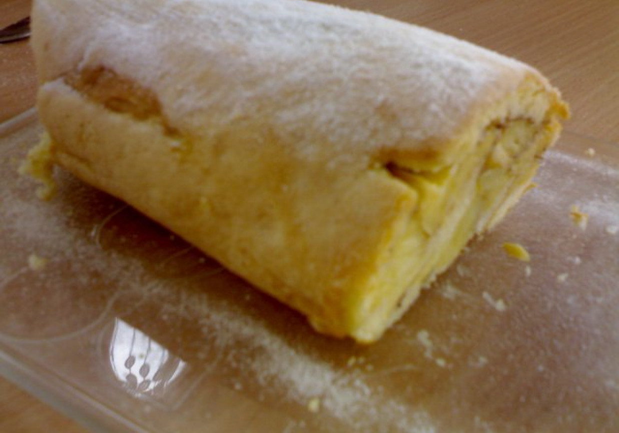 jabłkowa rolada z cynamonem foto