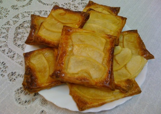 Fotografia przedstawiająca Jabłkowe ciasteczka francuskie