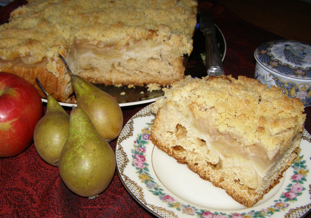 jabłkowo-gruszkowe drożdżowe ciasto na suchych drożdżach... foto