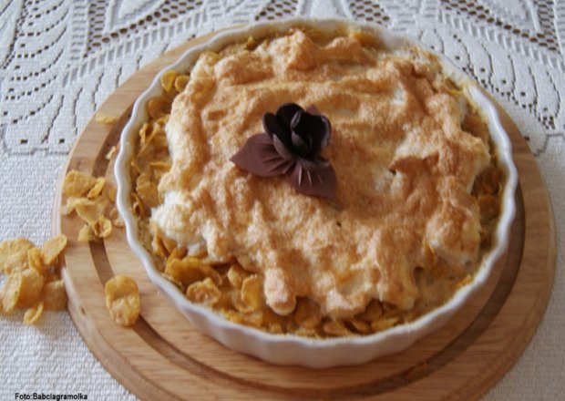 Fotografia przedstawiająca Jabłkowy pudding z corn flakes :