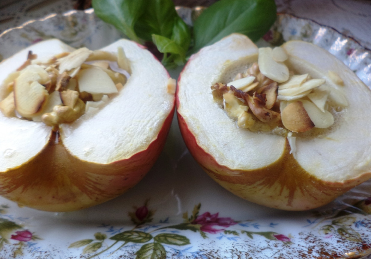 Jabłuszko pieczone z miodem i orzechami foto